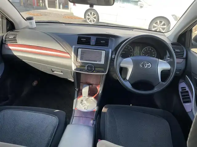 トヨタ アリオン A18 新潟県 2012(平24)年 8.1万km シルバーM ワンオーナー/メモリナビ/ワンセグテレビ/社外ホイールスタッドレスタイヤ装着/純正ホイール車載/ウィンカーミラー/ドアバイザー/純正フロアマット/電動格納ドアミラー