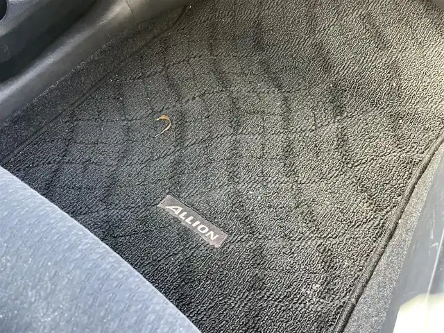 トヨタ アリオン A18 新潟県 2012(平24)年 8.1万km シルバーM ワンオーナー/メモリナビ/ワンセグテレビ/社外ホイールスタッドレスタイヤ装着/純正ホイール車載/ウィンカーミラー/ドアバイザー/純正フロアマット/電動格納ドアミラー