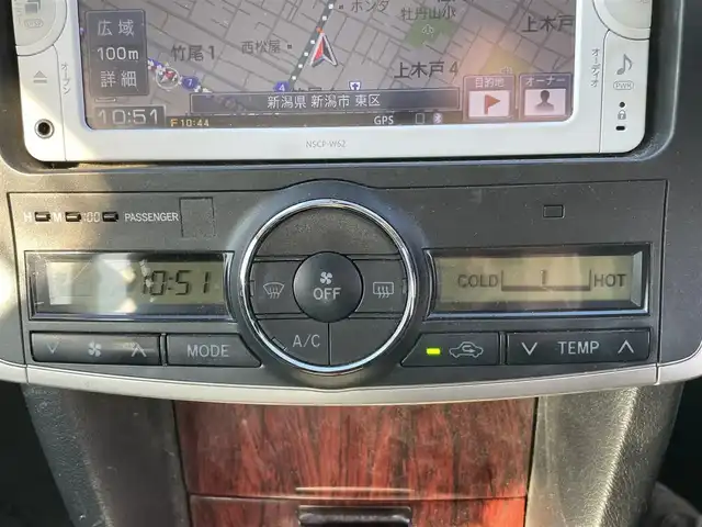 トヨタ アリオン A18 新潟県 2012(平24)年 8.1万km シルバーM ワンオーナー/メモリナビ/ワンセグテレビ/社外ホイールスタッドレスタイヤ装着/純正ホイール車載/ウィンカーミラー/ドアバイザー/純正フロアマット/電動格納ドアミラー