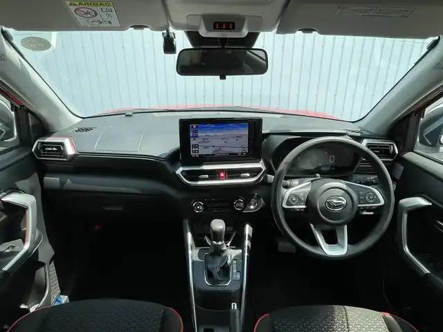 ダイハツ ロッキー G 滋賀県 2020(令2)年 3.8万km ブラックマイカメタリック/コンパーノレッド 純正9型ナビ　/・フルセグTV/・CD/・DVD/・Bluetooth/・USB/・HDMI/・バックカメラ/ドラレコ/ETC/次世代スマートアシスト/・衝突被害軽減システム/・車線逸脱警報抑制機能/・レーダークルーズコントロール/・誤発進抑制機能/・ふらつき警報/・先行車発進お知らせ機能/・進入禁止標識認識機能/・オートハイビーム/・サイドビューランプ/シートヒーター/コーナーセンサー/オートライト/フォグランプ/電格ウィンカーミラー
