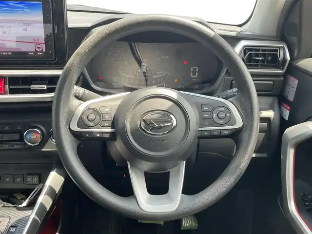ダイハツ ロッキー G 滋賀県 2020(令2)年 3.8万km ブラックマイカメタリック/コンパーノレッド 純正9型ナビ　/・フルセグTV/・CD/・DVD/・Bluetooth/・USB/・HDMI/・バックカメラ/ドラレコ/ETC/次世代スマートアシスト/・衝突被害軽減システム/・車線逸脱警報抑制機能/・レーダークルーズコントロール/・誤発進抑制機能/・ふらつき警報/・先行車発進お知らせ機能/・進入禁止標識認識機能/・オートハイビーム/・サイドビューランプ/シートヒーター/コーナーセンサー/オートライト/フォグランプ/電格ウィンカーミラー