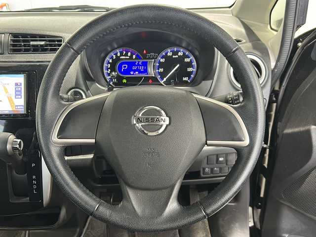 日産 デイズ ハイウェイスターX 岐阜県 2018(平30)年 2.8万km ブラック 社外ナビゲーション/Bluetooth/ワンセグ視聴/アラウンドビューモニター/エマージェンシーブレーキサポート/前後ドライブレコーダー/プッシュスタート/スマートキー/HIDヘッドライト/オートハイビーム/アイドリングストップ/オートライト/ETC/取扱説明書・記録簿