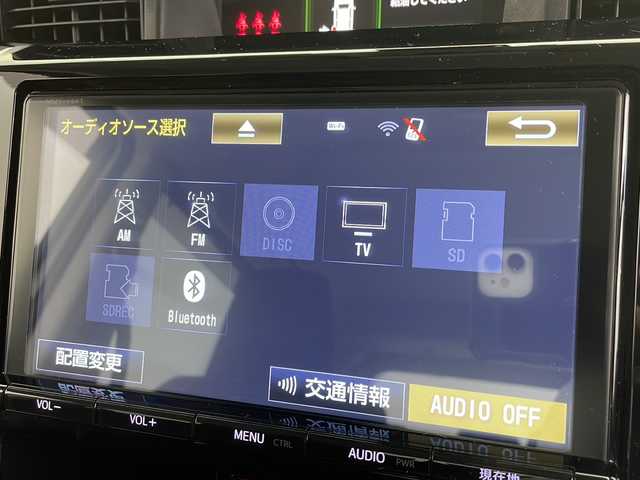 トヨタ ルーミー カスタムG S 千葉県 2018(平30)年 5.1万km パールホワイトⅢ 衝突軽減ブレーキ/レーンキープアシスト/両側パワースライドア/純正9インチメモリナビ/　CD/DVD/BT/フルセグTV/ビルトインETC/バックカメラ/クルーズコントロール/前席シートヒーター/ステアリングスイッチ/革巻きステアリング/電動格納ミラー/スマートキー＆プッシュスタート/純正14インチアルミホイール/LEDヘッドライト/フォグライト