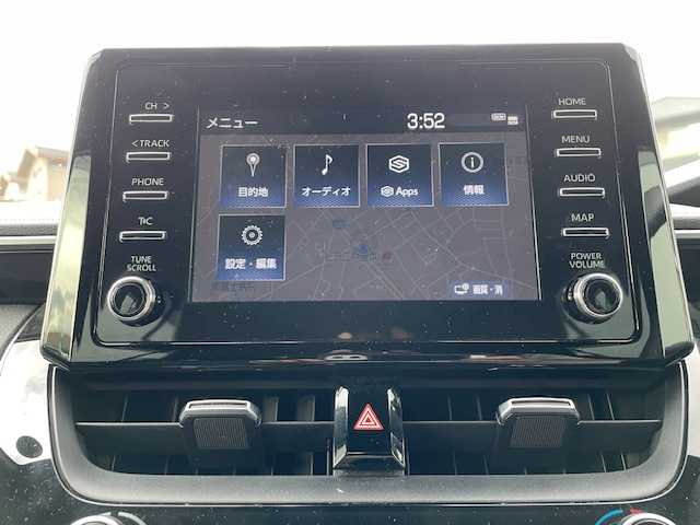 トヨタ カローラツーリング ハイブリッド ダブルバイビー 静岡県 2020(令2)年 6.3万km ホワイトパールクリスタルシャイン ●純正ディスプレイオーディオ（ナビ付き）/（12M66）/●バックカメラ/●レーダークルーズコントロール/●衝突軽減ブレーキ/●レーンキープアシスト/●前後コーナーセンサー/●オートブレーキホールド/●電動パーキングブレーキ/●LED/●オートライト/●オートマチックハイビーム/●革巻きステアリング/●ステアリングスイッチ/●電動格納ウインカーミラー/●ETC/●純正フロアマット/●ドアバイザー/●ドライブレコーダー/●プッシュスタート/●スマートキー/●スペアキー1本/●横滑り防止装置/●純正17インチアルミホイール/●W+サイド+カーテンSRS+ABS/●取扱説明書