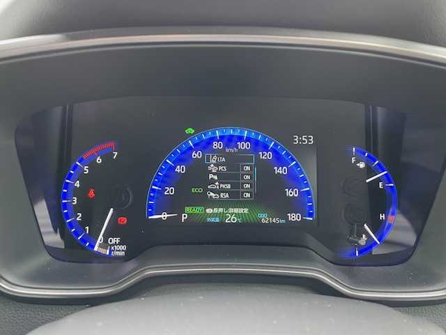 トヨタ カローラツーリング ハイブリッド ダブルバイビー 静岡県 2020(令2)年 6.3万km ホワイトパールクリスタルシャイン ●純正ディスプレイオーディオ（ナビ付き）/（12M66）/●バックカメラ/●レーダークルーズコントロール/●衝突軽減ブレーキ/●レーンキープアシスト/●前後コーナーセンサー/●オートブレーキホールド/●電動パーキングブレーキ/●LED/●オートライト/●オートマチックハイビーム/●革巻きステアリング/●ステアリングスイッチ/●電動格納ウインカーミラー/●ETC/●純正フロアマット/●ドアバイザー/●ドライブレコーダー/●プッシュスタート/●スマートキー/●スペアキー1本/●横滑り防止装置/●純正17インチアルミホイール/●W+サイド+カーテンSRS+ABS/●取扱説明書