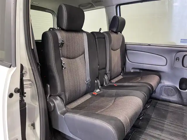 日産 セレナ ハイウェイスター Sハイブリッド 愛知県 2014(平26)年 9.2万km ブリリアントホワイトパール 純正ナビ　/（Bluetooth/FM/AM/地デジ/SD)/アラウンドビューモニター　/衝突軽減ブレーキ　/前後ドライブレコーダー　/ビルトインＥＴＣ　/片側パワースライドドア　/コーナーセンサー　/後席サンシェード　/純正フロアマット　/アイドリングストップ/プッシュスタート/　　-スマートキー