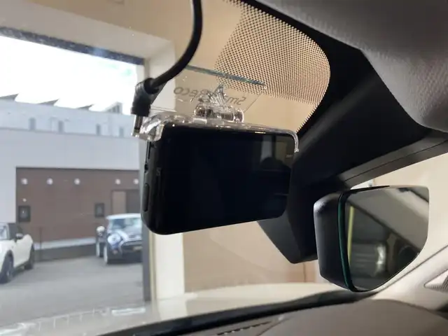 ＤＳオートモビル ＤＳ３ クロスバック ソーシック 熊本県 2021(令3)年 2.5万km BLANC PERLE NACRE ・スマートキー/・プッシュスタート/・アクティブセーフティブレーキ/・トラフィックサインインフォメーション/・ブラインドスポットモニター/・アダプティブライト/・パーキングセンサー/・クルーズコントロール(追従式)/・ハーフレザーシート/・純正メモリナビ/　【Bluetooth・USB・AppleCarPlay・AndroidAuto】/・フルセグTV/・バックカメラ/・ETC/・ドライブレコーダー（前方録画）/・ワイヤレス充電/・LEDヘッドランプ/・純正マット/・保証書/取説