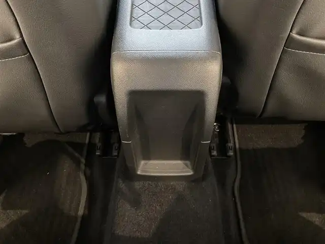 ＤＳオートモビル ＤＳ３ クロスバック ソーシック 熊本県 2021(令3)年 2.5万km BLANC PERLE NACRE ・スマートキー/・プッシュスタート/・アクティブセーフティブレーキ/・トラフィックサインインフォメーション/・ブラインドスポットモニター/・アダプティブライト/・パーキングセンサー/・クルーズコントロール(追従式)/・ハーフレザーシート/・純正メモリナビ/　【Bluetooth・USB・AppleCarPlay・AndroidAuto】/・フルセグTV/・バックカメラ/・ETC/・ドライブレコーダー（前方録画）/・ワイヤレス充電/・LEDヘッドランプ/・純正マット/・保証書/取説