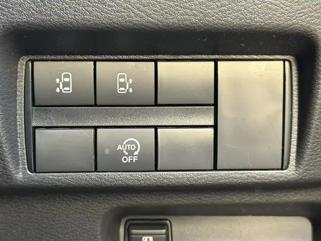 日産 ルークス HWS X プロパイロットED 大阪府 2021(令3)年 12万km ブラック (株)IDOMが運営する【じしゃロン東大阪店】の自社ローン専用車両になりますこちらは現金またはオートローンご利用時の価格です。自社ローンご希望の方は別途その旨お申付け下さい/プロパイロットエディション/　自動車専用道路で先行車両との車間距離を一定に/　保つようにハンドル操作を支援し、ドライバーの運転を/　サポートする、同一車線運転支援技術/純正9インチナビ/フルセグTV/Bluetooth/全方向位カメラ/レーダークルーズコントロール/エマージェンシーブレーキ/車線逸脱防止装置/クリアランスソナー/ビルトインETC/ドラレコ/両側パワースライドドア/LEDヘッドライト/LEDフォグライト/取説（車両・ナビ）