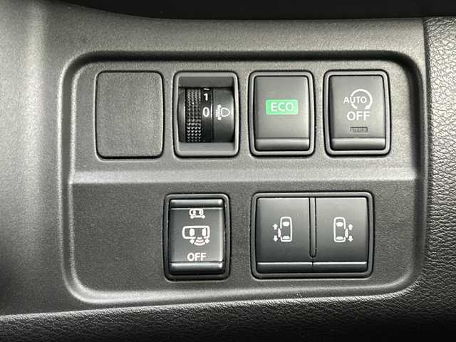 日産 セレナ ハイウェイスター 富山県 2016(平28)年 7.8万km マルーンレッド 2トーン ４WD/プロパイロット/純正12.1インチフリップダウンモニター/純正9インチSDナビゲーション/型式：MM516-D/【CD/DVD/SD/BT/AUX/フルセグTV】/アラウンドビューモニター/ビルトインETC/純正ドライブレコーダー前/両側パワースライドドア/パーキングアシスト/純正フロアマット/純正15インチAW/スマートキー