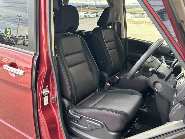 日産 セレナ ハイウェイスター 富山県 2016(平28)年 7.8万km マルーンレッド 2トーン ４WD/プロパイロット/純正12.1インチフリップダウンモニター/純正9インチSDナビゲーション/型式：MM516-D/【CD/DVD/SD/BT/AUX/フルセグTV】/アラウンドビューモニター/ビルトインETC/純正ドライブレコーダー前/両側パワースライドドア/パーキングアシスト/純正フロアマット/純正15インチAW/スマートキー