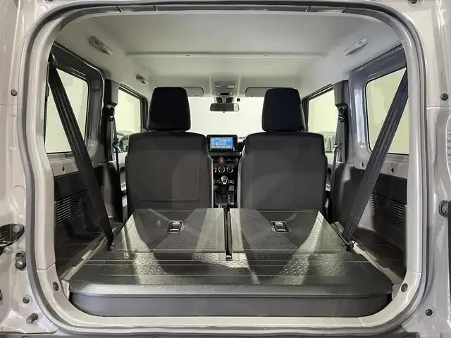 スズキ ジムニー シエラ JC 愛知県 2024(令6)年 0.3万km ミディアムグレー 社外８インチナビ/衝突軽減ブレーキ/シートヒーター/レーンキープアシスト/コーナーセンサー/クルーズコントロール/バックカメラ/ヘッドライトウォッシャー/ダウンヒアルアシスト/ＥＴＣ/ＬＥＤヘッドライト/純正フロアゴムマット/純正15インチアルミホイール/アイドリングストップ