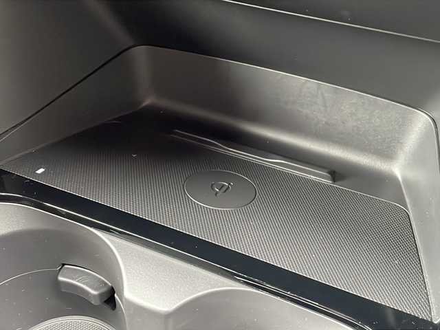 マツダ マツダ３ファストバック 15S ツーリング 三重県 2024(令6)年 1.4万km スノーフレイクホワイトパールマイカ 純正SDナビ(AM/FM/TV/BT)/フルセグTV/全周囲カメラ/BSM/マツダプロアクティブセーフティ/ワイヤレス充電器/レーダークルーズコントロール/コーナーセンサー/ビルトインETC/タイプC給電/電子パーキング/GPSレーダー/革巻きステアリング/オートハイビーム/電動格納ミラー/スペアキー/禁煙車