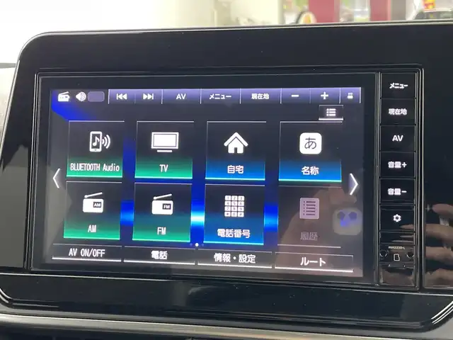 日産 ノート X 愛知県 2024(令6)年 0.3万km ダークメタルグレー 禁煙車/純正9インチナビ/（AM/FM/Bluetooth/フルセグTV)/バックカメラ/エマージェンシーブレーキ/車線逸脱警報システム/クリアランスソナー/ETC/前後ドライブレコーダー/スマートキー/スペアキー有/電子パーキング/プッシュスタート/フロアマット/横滑り防止装置/LEDヘッドライト