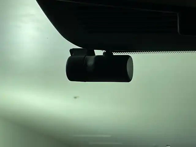 日産 ノート X 愛知県 2024(令6)年 0.3万km ダークメタルグレー 禁煙車/純正9インチナビ/（AM/FM/Bluetooth/フルセグTV)/バックカメラ/エマージェンシーブレーキ/車線逸脱警報システム/クリアランスソナー/ETC/前後ドライブレコーダー/スマートキー/スペアキー有/電子パーキング/プッシュスタート/フロアマット/横滑り防止装置/LEDヘッドライト
