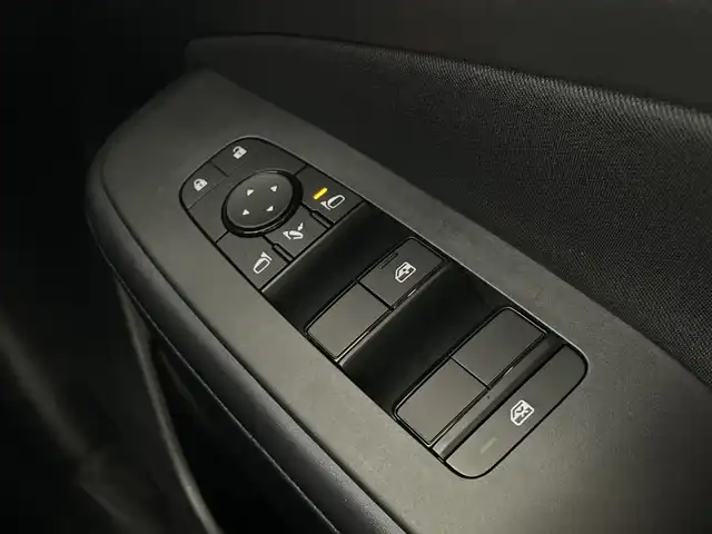 日産 ノート X 愛知県 2024(令6)年 0.3万km ダークメタルグレー 禁煙車/純正9インチナビ/（AM/FM/Bluetooth/フルセグTV)/バックカメラ/エマージェンシーブレーキ/車線逸脱警報システム/クリアランスソナー/ETC/前後ドライブレコーダー/スマートキー/スペアキー有/電子パーキング/プッシュスタート/フロアマット/横滑り防止装置/LEDヘッドライト