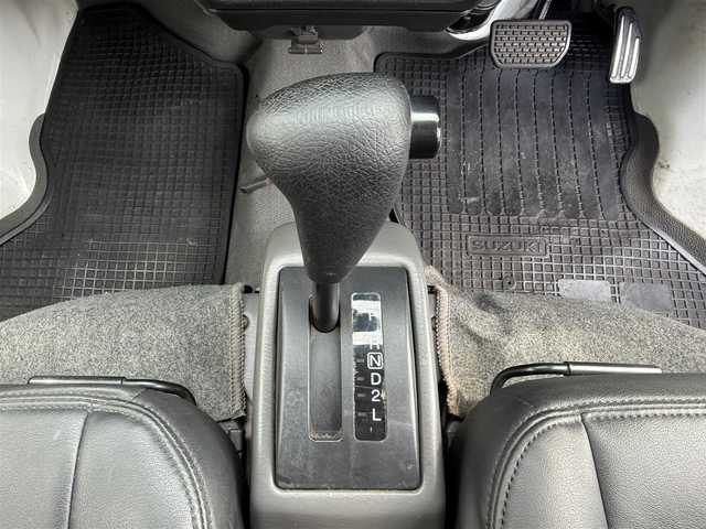 スズキ エブリイ PA 長崎県 2001(平13)年 5.1万km パール CD/AM.FM/全席シートカバー/VWバス仕様/パールホワイト全塗装/シガーソケット/ドアバイザー/普通車登録　構造変更済み