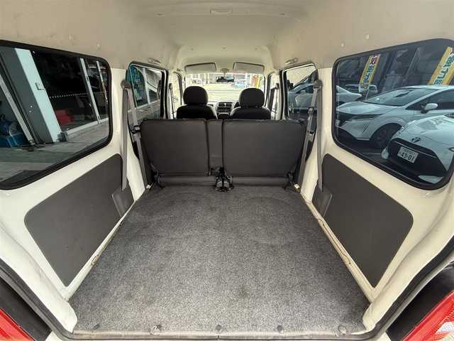 スズキ エブリイ PA 長崎県 2001(平13)年 5.1万km パール CD/AM.FM/全席シートカバー/VWバス仕様/パールホワイト全塗装/シガーソケット/ドアバイザー/普通車登録　構造変更済み