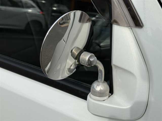 スズキ エブリイ PA 長崎県 2001(平13)年 5.1万km パール CD/AM.FM/全席シートカバー/VWバス仕様/パールホワイト全塗装/シガーソケット/ドアバイザー/普通車登録　構造変更済み