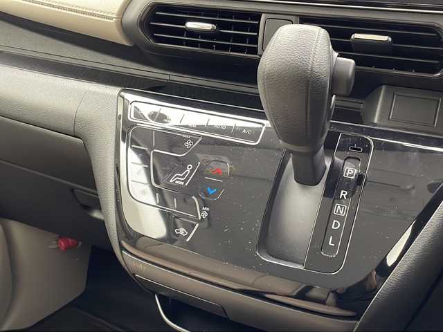 日産 デイズ X 沖縄県 2020(令2)年 4.7万km プレミアムオリーブメタリック 純正９インチナビ　MM319D-L/（ラジオ、ＣＤ、ＤＶＤ、Ｂｌｕｅｔｏｏｔｈ、フルセグＴＶ）　/プッシュスタート/スマートキー/純正フロアマット/ＡＡＣ/オートライト/衝突軽減ブレーキ/電動格納ミラー/純正シートカバー/前後コーナーセンサー/アイドリングストップ/レザー調シートカバー