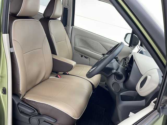 日産 デイズ X 沖縄県 2020(令2)年 4.7万km プレミアムオリーブメタリック 純正９インチナビ　MM319D-L/（ラジオ、ＣＤ、ＤＶＤ、Ｂｌｕｅｔｏｏｔｈ、フルセグＴＶ）　/プッシュスタート/スマートキー/純正フロアマット/ＡＡＣ/オートライト/衝突軽減ブレーキ/電動格納ミラー/純正シートカバー/前後コーナーセンサー/アイドリングストップ/レザー調シートカバー