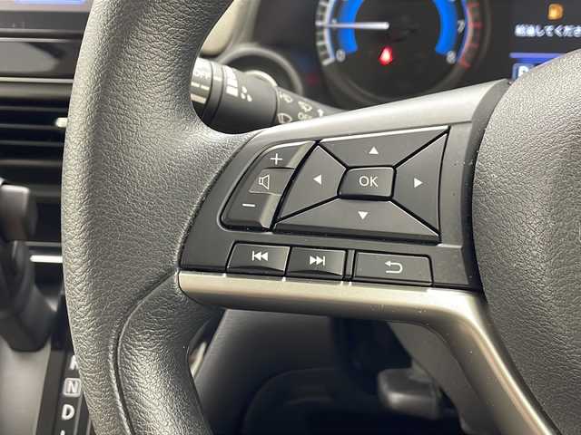 日産 デイズ X 沖縄県 2020(令2)年 4.7万km プレミアムオリーブメタリック 純正９インチナビ　MM319D-L/（ラジオ、ＣＤ、ＤＶＤ、Ｂｌｕｅｔｏｏｔｈ、フルセグＴＶ）　/プッシュスタート/スマートキー/純正フロアマット/ＡＡＣ/オートライト/衝突軽減ブレーキ/電動格納ミラー/純正シートカバー/前後コーナーセンサー/アイドリングストップ/レザー調シートカバー