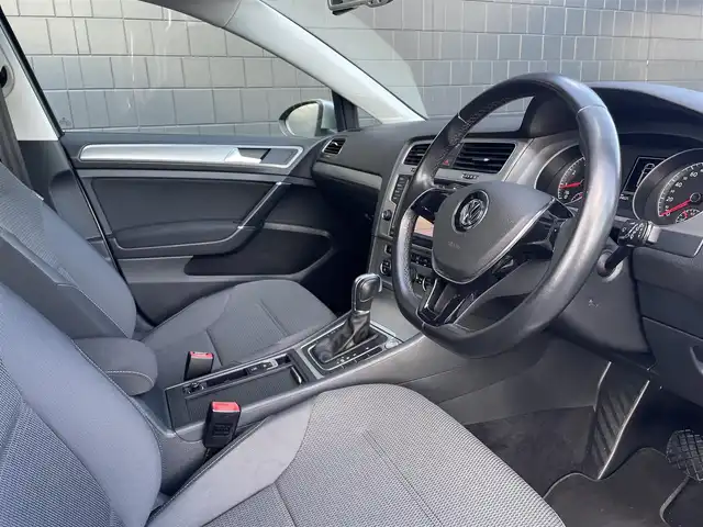 フォルクスワーゲン ゴルフ ヴァリアント TSI コンフォートライン 三重県 2016(平28)年 4.4万km タングステンシルバーメタリック 純正ナビ　/フルセグＴＶ　/ＨＩＤ　/スマートキー　/ＤＶＤ再生　/プリクラッシュ　/前後ドラレコ　/純正１６インチアルミ　/バックカメラ　/Ｂｌｕｅｔｏｏｔｈ　/保証書　/スペアキー　/ＥＴＣ　/オートライト　/ルーフレール