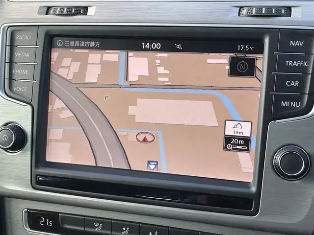フォルクスワーゲン ゴルフ ヴァリアント TSI コンフォートライン 三重県 2016(平28)年 4.4万km タングステンシルバーメタリック 純正ナビ　/フルセグＴＶ　/ＨＩＤ　/スマートキー　/ＤＶＤ再生　/プリクラッシュ　/前後ドラレコ　/純正１６インチアルミ　/バックカメラ　/Ｂｌｕｅｔｏｏｔｈ　/保証書　/スペアキー　/ＥＴＣ　/オートライト　/ルーフレール