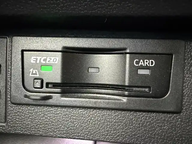 フォルクスワーゲン ティグアン TSI Rライン 愛知県 2022(令4)年 2.2万km 黒 ワンオーナー/純正9インチナビ/アラウンドビューカメラ/プリクラッシュブレーキシステム/アダプティブクルーズコントロール/横滑り防止装置/コーナーセンサー/レーンキープアシスト/オートライト/LEDヘッドライト/電動リアゲート/パワーシート/全席シートヒーター/ステアリングヒーター/ETC2.0/純正19インチアルミホイール/純正フロアマット/パーキングアシスト/プッシュスタート/スマートキー/スペアキー