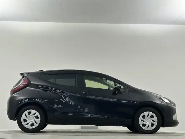 トヨタ アクア G 埼玉県 2022(令4)年 3万km ブラックマイカ 純正ディスプレイオーディオ　Bカメラ　レーダークルーズ　AC100V　ドライブレコーダー　ビルトインETC　LEDオートライト　コーナーセンサー　
