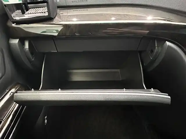 トヨタ ヴェルファイア 2．4Z ゴールデンアイズⅡ 鹿児島県 2014(平26)年 7.7万km ホワイトパールクリスタルシャイン 純正ナビ/バックカメラ/両側パワースライドドア /ビルトインETC/パワーバックドア/ヘッドレストモニター/クルーズコントロール/ハーフレザーシート/革巻きステアリング