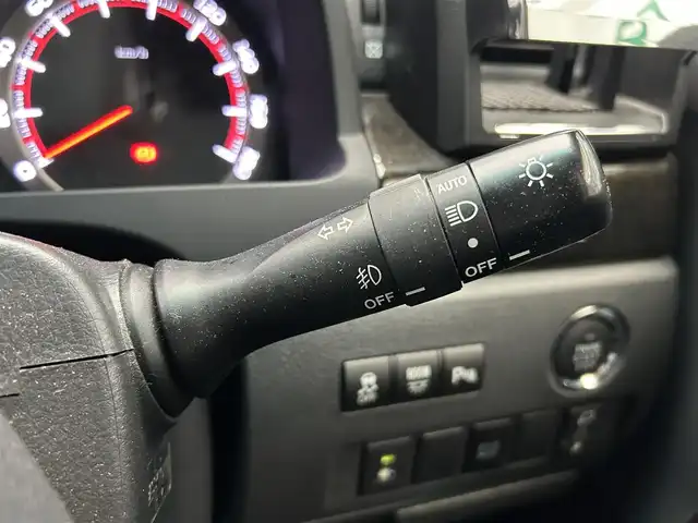 トヨタ ヴェルファイア 2．4Z ゴールデンアイズⅡ 鹿児島県 2014(平26)年 7.7万km ホワイトパールクリスタルシャイン 純正ナビ/バックカメラ/両側パワースライドドア /ビルトインETC/パワーバックドア/ヘッドレストモニター/クルーズコントロール/ハーフレザーシート/革巻きステアリング