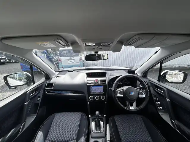 スバル フォレスター 2．0i－L アイサイト アドバン 静岡県 2016(平28)年 8.8万km クリスタルホワイトP 社外ナビ（BT/DVD/CD/フルセグTV）/ETC/バックカメラ/D席/N席/セカンドシート　シートヒーター・エアーシート/パドルシフト/コーナーセンサー/電動リアゲード/スペアキー/純正フロアマット/保証書/取説