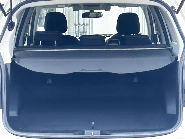 スバル フォレスター 2．0i－L アイサイト アドバン 静岡県 2016(平28)年 8.8万km クリスタルホワイトP 社外ナビ（BT/DVD/CD/フルセグTV）/ETC/バックカメラ/D席/N席/セカンドシート　シートヒーター・エアーシート/パドルシフト/コーナーセンサー/電動リアゲード/スペアキー/純正フロアマット/保証書/取説
