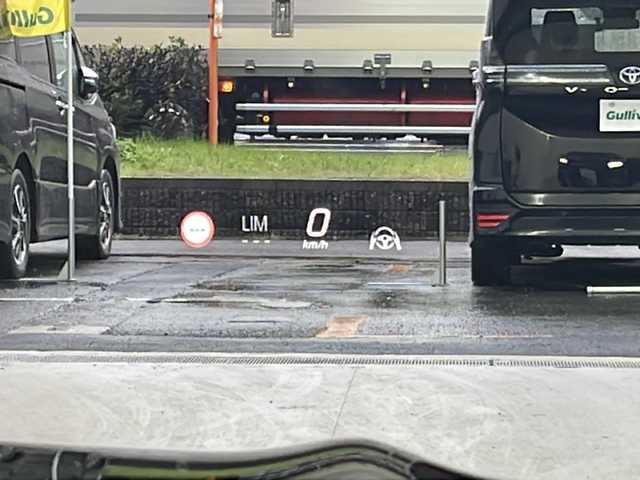 メルセデス・ベンツ Ｃ１８０ アバンギャルド AMGライン 大阪府 2023(令5)年 1.7万km 黒 MBUXARナビ/【フルセグTV/Bluetooth/FM/AM】/サンルーフ/ブラインドスポットモニター(BSM)/HUD/全方位カメラ/パーキングアシスト/レーダークルーズコントロール/レーダーセーフティ/黒革シート/パワーシート/シートヒーター/パドルシフト/ETC/保証書/取扱説明書/点検記録簿/スペアキー1本