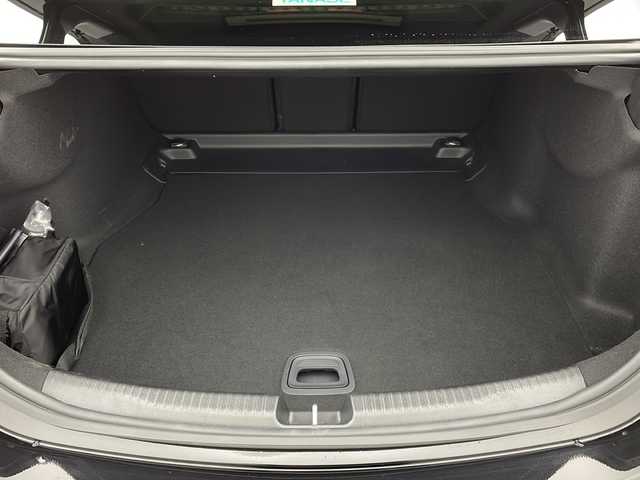 メルセデス・ベンツ Ｃ１８０ アバンギャルド AMGライン 大阪府 2023(令5)年 1.7万km 黒 MBUXARナビ/【フルセグTV/Bluetooth/FM/AM】/サンルーフ/ブラインドスポットモニター(BSM)/HUD/全方位カメラ/パーキングアシスト/レーダークルーズコントロール/レーダーセーフティ/黒革シート/パワーシート/シートヒーター/パドルシフト/ETC/保証書/取扱説明書/点検記録簿/スペアキー1本