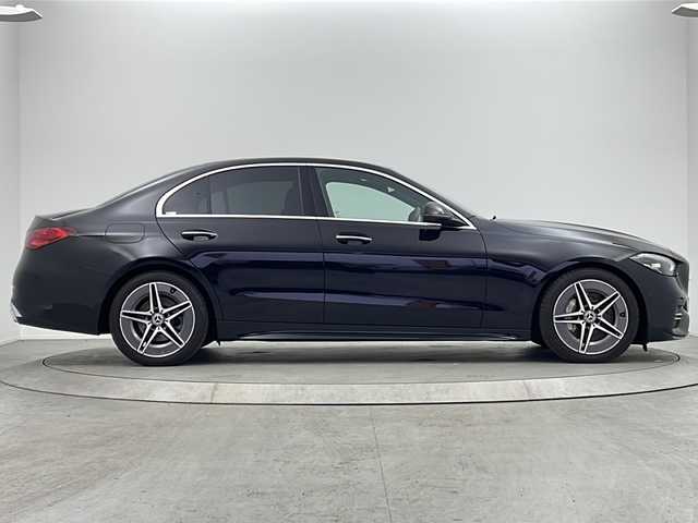 メルセデス・ベンツ Ｃ１８０ アバンギャルド AMGライン 大阪府 2023(令5)年 1.7万km 黒 MBUXARナビ/【フルセグTV/Bluetooth/FM/AM】/サンルーフ/ブラインドスポットモニター(BSM)/HUD/全方位カメラ/パーキングアシスト/レーダークルーズコントロール/レーダーセーフティ/黒革シート/パワーシート/シートヒーター/パドルシフト/ETC/保証書/取扱説明書/点検記録簿/スペアキー1本