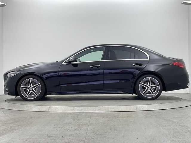 メルセデス・ベンツ Ｃ１８０ アバンギャルド AMGライン 大阪府 2023(令5)年 1.7万km 黒 MBUXARナビ/【フルセグTV/Bluetooth/FM/AM】/サンルーフ/ブラインドスポットモニター(BSM)/HUD/全方位カメラ/パーキングアシスト/レーダークルーズコントロール/レーダーセーフティ/黒革シート/パワーシート/シートヒーター/パドルシフト/ETC/保証書/取扱説明書/点検記録簿/スペアキー1本