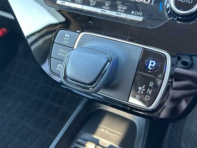 トヨタ アクア 山梨県 2022(令4)年 5.8万km クリアベージュメタリック 純正ナビ　/４WD/全方位カメラ　/ビルトインETC　/全席両側シートヒーター　/AC100V電源　/前後ドライブレコーダー　/LEDヘッドライト　/前後コーナーセンサー　/クルーズコントロール　/純正アルミホイール