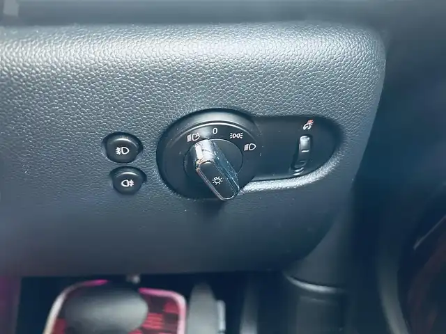 ＭＩＮＩ ミニ クーパー S 大阪府 2017(平29)年 5.4万km ペッパー・ホワイト ペッパーP/純正ナビ/TV/バックカメラ/純正17インチAW/USB/AUX/Bluetooth/ETC/スマートキー/パドルシフト