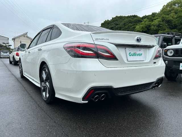 トヨタ クラウン ハイブリッド RS アドバンス 大阪府 2018(平30)年 4.5万km パール サンルーフ/純正ナビ/アラウンドビューモニター/デジタルインナーミラー/ブラインドスポットモニター/パーキングアシスト/トヨタセーフティセンス/ブラックレザーシート/パワーシート/シートヒーター/エアーシート/ドライブレコーダー/ビルトインETC2.0/純正アルミホイール/LEDヘッドライト/スペアキー/カードキー