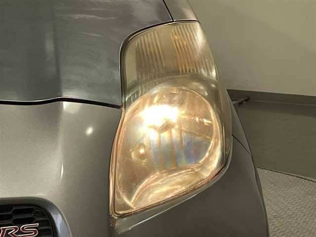 トヨタ ヴィッツ RS 愛知県 2010(平22)年 2.7万km ミディアムシルバーメタリック 純正メモリナビ（NSCN-W59C）/・AM/FM/CD/・テレビ/エアコン/ETC/純正15インチアルミホイル/純正フロアマット/保証書/取扱説明書