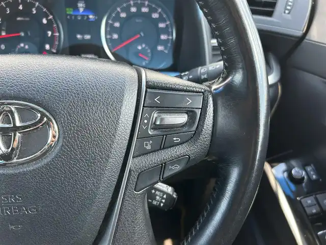 トヨタ ヴェルファイア 2.5Z Aエディデョン ゴールデンアイズ 新潟県 2017(平29)年 5.7万km ホワイトパールクリスタルシャイン 純正ナビ【フルセグTV/BT/FM・AM】/アイドリングストップ/バックカメラ/クルーズコントロール追従有/衝突軽減/フリップダウンモニター/両側パワースライドドア/電動リアゲート/前後コーナーセンサー/オートライト/ハーフレザーシート/ETC/前後ドライブレコーダー/純正フロアマット/100V充電