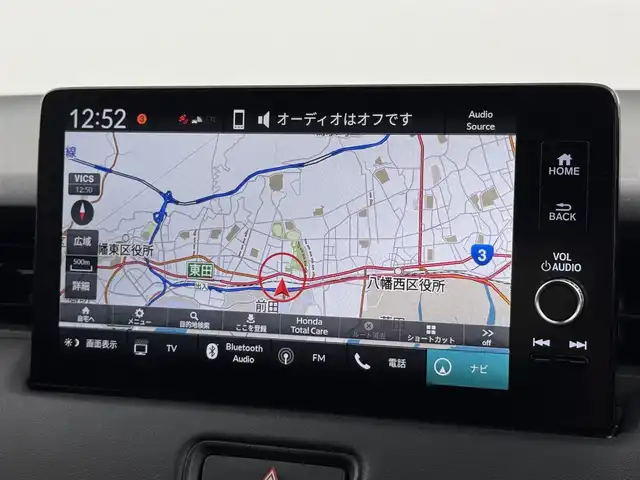 ホンダ ヴェゼル ハイブリッド e:HEV Z 福岡県 2022(令4)年 1.7万km プラチナホワイトパール 純正ナビ　/全方位カメラ　/置くだけ充電　/ビルトインETC２．０　/前後ドライブレコーダー　/アダプティブクルコン　/コーナーセンサー　/衝突被害軽減　/レーンキープ　/ＢＳＭ　/アクセル踏み間違い防止　/パワーバックドア　/シートヒーター　/ステアリングヒーター　/ＬＥＤヘッドライト