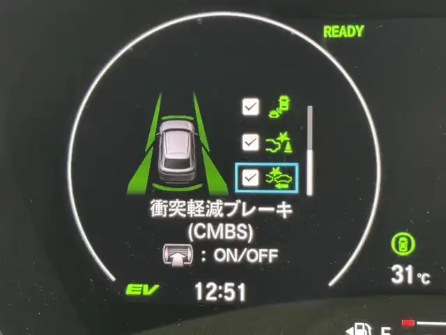 ホンダ ヴェゼル ハイブリッド e:HEV Z 福岡県 2022(令4)年 1.7万km プラチナホワイトパール 純正ナビ　/全方位カメラ　/置くだけ充電　/ビルトインETC２．０　/前後ドライブレコーダー　/アダプティブクルコン　/コーナーセンサー　/衝突被害軽減　/レーンキープ　/ＢＳＭ　/アクセル踏み間違い防止　/パワーバックドア　/シートヒーター　/ステアリングヒーター　/ＬＥＤヘッドライト
