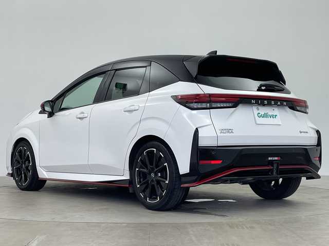 日産 オーラ ニスモ 鹿児島県 2022(令4)年 6.7万km ピュアホワイトパール / スーパーブラック 2トーン ワンオーナー/禁煙車/純正ナビ/・Bluetooth/・フルセグTV/全方位カメラ/プロパイロット/デジタルインナーミラー/ブラインドスポットモニター/フロント・サイド・リアニスモエアロ/純正17インチアルミホイール/前後コーナーセンサー/LEDヘッドライト/オートマチックハイビーム/HDMI端子/プッシュスタート