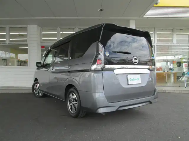 日産 セレナ e－パワー XV 千葉県 2020(令2)年 6万km ダークメタルグレー ワンオーナー/純正10型SDナビ、フルセグTV/アラウンドビューモニター/純正オーディオ【BD/DVD/CD/BT/SD】/純正後席フリップダウンモニター/両側パワースライドドア/アダプティブLEDヘッドライトシステム&LEDフォグ/プロパイロット/インテリジェントパークアシスト/エマージェンシーブレーキ/LDP(車線逸脱防止支援)/BSW(後側方車両検知警報)/ABH(オートブレーキホールド)/レーダークルーズコントロール/ナビ連動ステアリングスイッチ/前後コーナーセンサー/オートデュアルエアコン&リヤヒーターダクト/純正ナビ連動前方ドライブレコーダー/ビルトインETC/スペアキー/取扱説明書/新車時保証書/日産整備記録簿(R3/R4/R5/R6/R7)