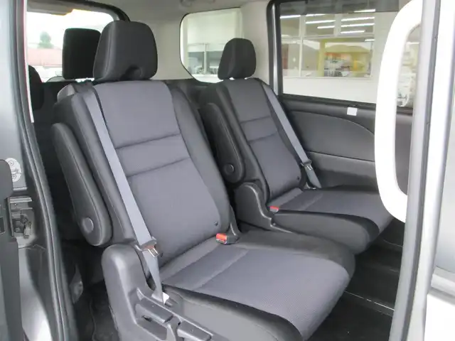 日産 セレナ e－パワー XV 千葉県 2020(令2)年 6万km ダークメタルグレー ワンオーナー/純正10型SDナビ、フルセグTV/アラウンドビューモニター/純正オーディオ【BD/DVD/CD/BT/SD】/純正後席フリップダウンモニター/両側パワースライドドア/アダプティブLEDヘッドライトシステム&LEDフォグ/プロパイロット/インテリジェントパークアシスト/エマージェンシーブレーキ/LDP(車線逸脱防止支援)/BSW(後側方車両検知警報)/ABH(オートブレーキホールド)/レーダークルーズコントロール/ナビ連動ステアリングスイッチ/前後コーナーセンサー/オートデュアルエアコン&リヤヒーターダクト/純正ナビ連動前方ドライブレコーダー/ビルトインETC/スペアキー/取扱説明書/新車時保証書/日産整備記録簿(R3/R4/R5/R6/R7)