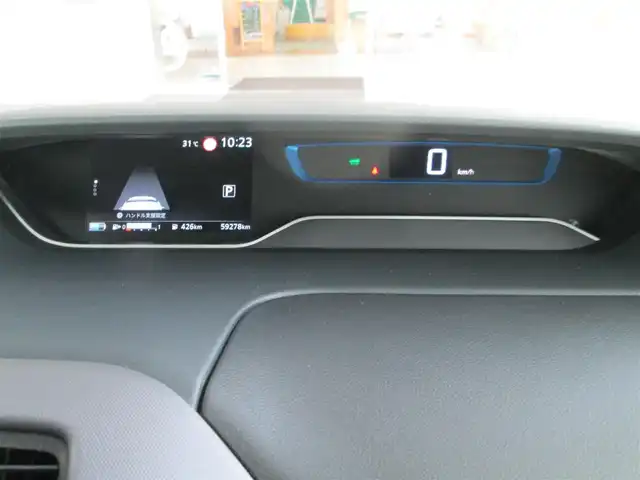 日産 セレナ e－パワー XV 千葉県 2020(令2)年 6万km ダークメタルグレー ワンオーナー/純正10型SDナビ、フルセグTV/アラウンドビューモニター/純正オーディオ【BD/DVD/CD/BT/SD】/純正後席フリップダウンモニター/両側パワースライドドア/アダプティブLEDヘッドライトシステム&LEDフォグ/プロパイロット/インテリジェントパークアシスト/エマージェンシーブレーキ/LDP(車線逸脱防止支援)/BSW(後側方車両検知警報)/ABH(オートブレーキホールド)/レーダークルーズコントロール/ナビ連動ステアリングスイッチ/前後コーナーセンサー/オートデュアルエアコン&リヤヒーターダクト/純正ナビ連動前方ドライブレコーダー/ビルトインETC/スペアキー/取扱説明書/新車時保証書/日産整備記録簿(R3/R4/R5/R6/R7)