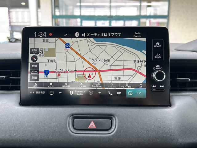 ホンダ ヴェゼル ハイブリッド e:HEV Z 愛知県 2021(令3)年 9.6万km プラチナホワイトパール ワンオーナー/純正カーナビ/TVフルセグ/BT/全方位カメラ/純正フロアマット/置くだけ充電/クルーズコントロール/ハンドルヒーター/シートヒーター(Ｄ・Ｎ)/ハーフレザーシート/革巻きステアリング/パワーバッグドア/ミラーウィンカー/純正ドラレコ(前後)/コーナーセンサー(前後)/社外ルーフレール/ルーフボックス/社外アルミホイールあり/スタッドレスあり/ドアバイザー/フォグランプ/エアバッグW＋サイド＋カーテン/プッシュスタート/ETC2.0/取扱説明書/保証書/記録簿